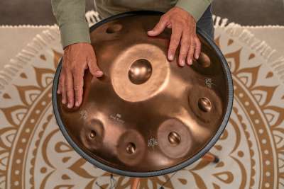 MEINL Sonic Energy Sensory Handpan Stainless Steel E La Sirena 10 Notes 432 Hz Vintage copper Engraved design HPSTL102CU Sensory Handpans Meinl Sonic Energy MEINL Shop