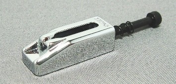 IBANEZ saddle unit - for 1st & 6th string of the FAT20 tremolo chrome (2FA2C221C)