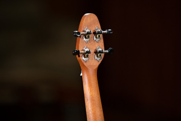 KEIKI K2 Serie Sopran Ukulele Set - Agathis / Peace '68" (K2-68)