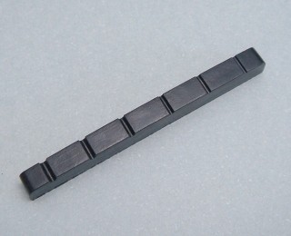IBANEZ Sattel aus Kunststoff 3mm x 42mm - schwarz (4NT1UG3042)