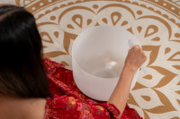 Vorschau: Meinl Sonic Energy 12" white-frosted Crystal Singing Bowl F3, 440 Hz, Herzchakra (CSBM12F3) Vorschau: Meinl Sonic Energy 12" white-frosted Crystal Singing Bowl F3, 440 Hz, Herzchakra (CSBM12F3)