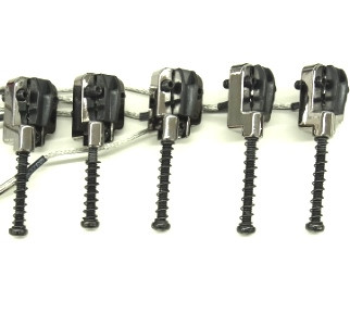 品質が完璧 B305P Accu-cast Bass saddle Ibanez (piezo) 5 black, cosmo - 小物