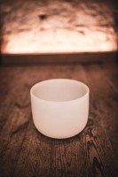 Preview: Meinl Sonic Energy 8" white-frosted Crystal Singing Bowl B4, 432 Hz, Crown Chakra (CSB8B) Preview: Meinl Sonic Energy 8" white-frosted Crystal Singing Bowl B4, 432 Hz, Crown Chakra (CSB8B)